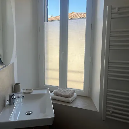 דירה L'ecrin Gourdannais -design, Fibre & Calme